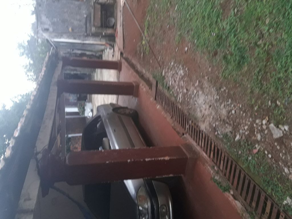 2 casas con negocio en mismo terreno — foto 3