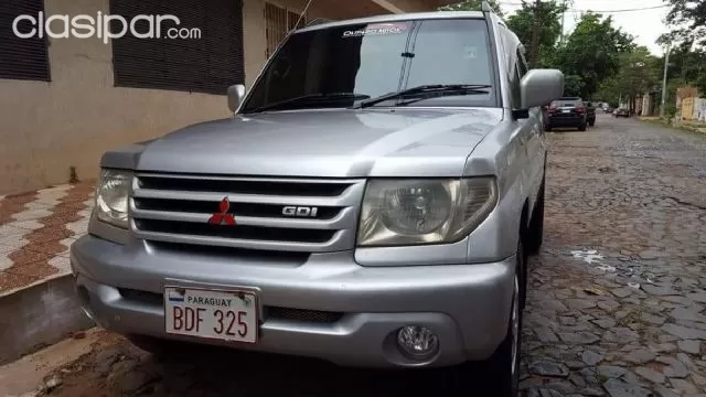 Mitsubishi Pajero Io 2001 - foto 2