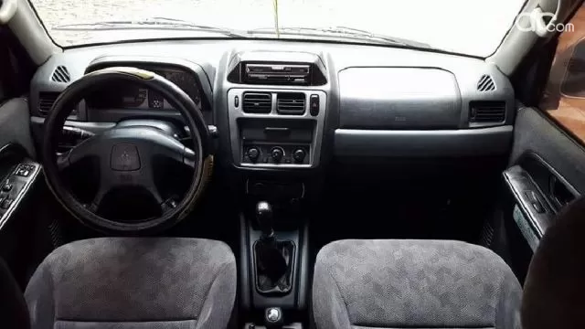 Mitsubishi Pajero Io 2001 - foto 8