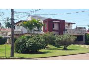 CASA RESIDENCIA EN CIUDAD DEL ESTE. COUNTRY CLUB