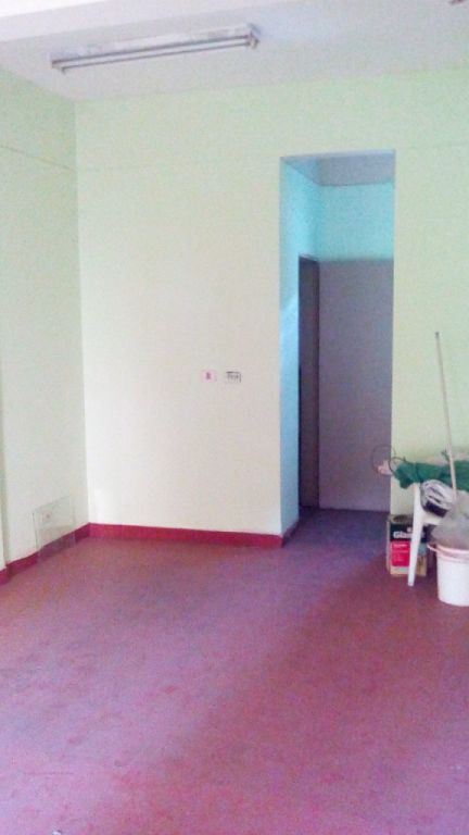 ALQUILO SALÓN COMERCIAL PARA OFICINA O NEGOCIO — foto 2