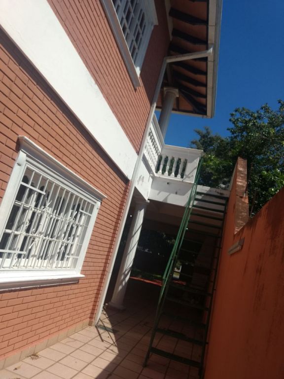 Casa s República Argentina, a 4 cuadras de la terminal de Ómnibus. Lambaré. — foto 3