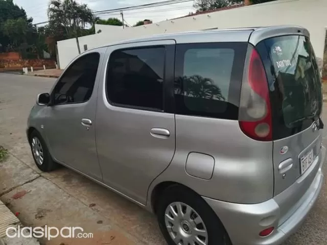Toyota Funcargo 2001 — foto 2