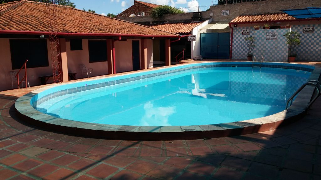 Casa con Piscina en Villa Elisa — foto 2