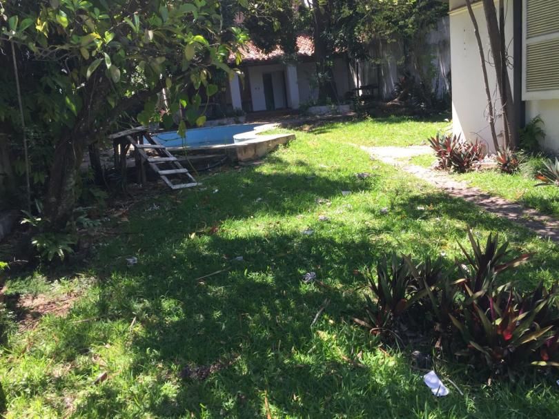 Vendo amplia casa en barrio Los Laureles — foto 2