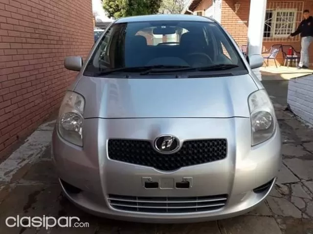 Toyota Vitz 2006 - foto 2