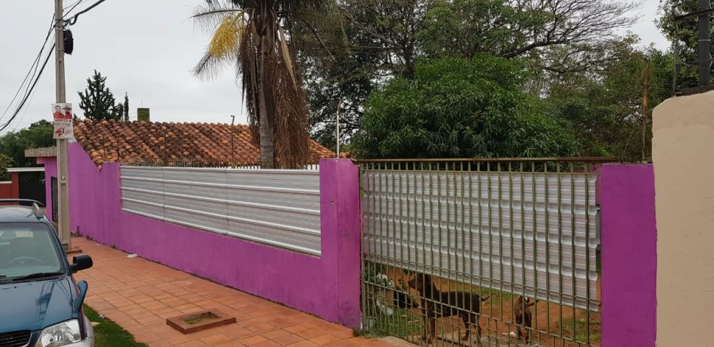 !! OFERTO CASA!! CON DOS SALON COMERCIAL EN LAMBARE PUERTO PABLA.. — foto 2