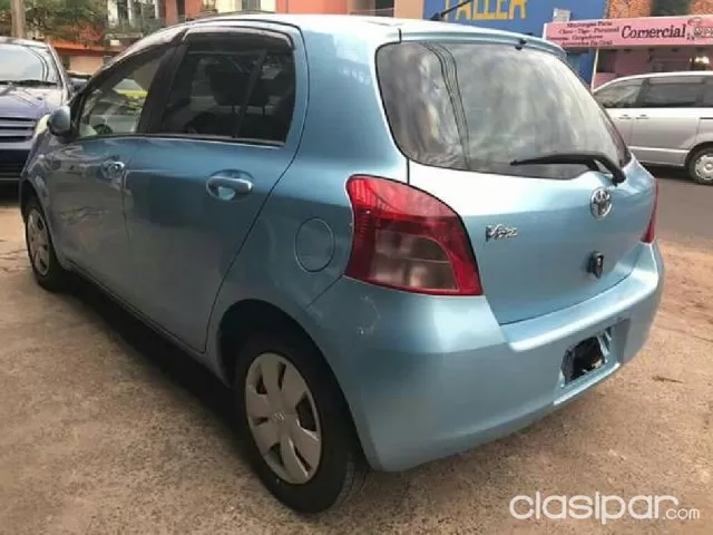 Toyota Vitz 2007 - foto 2