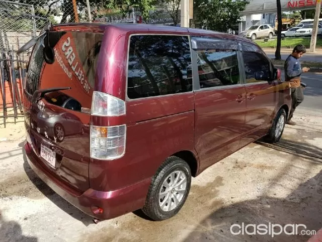 Toyota Voxy 2003 - foto 8