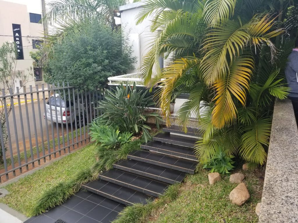 VENDO CASA EN LA CIUDAD DE ENCARNACIÓN — foto 2