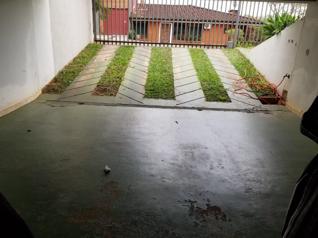 VENDO CASA EN LA CIUDAD DE ENCARNACIÓN — foto 3
