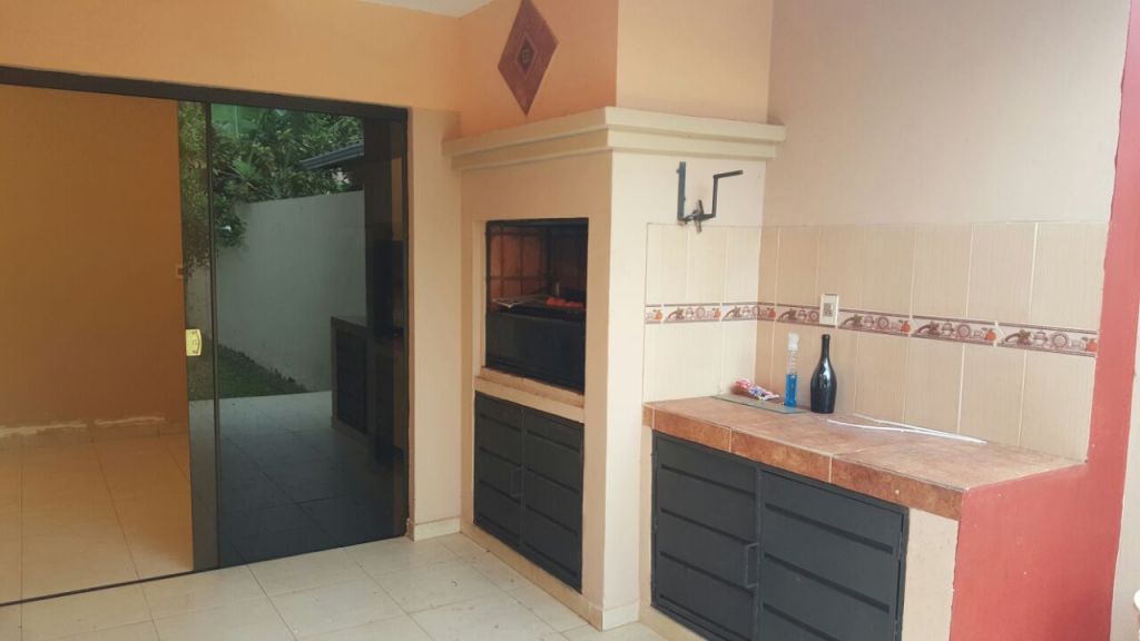 DUPLEX LUQUE ZONA CONFEDERACION — foto 3
