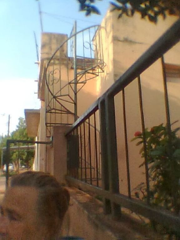 VENDO CASA URGENTE Por viaje EN LUQUE — foto 3