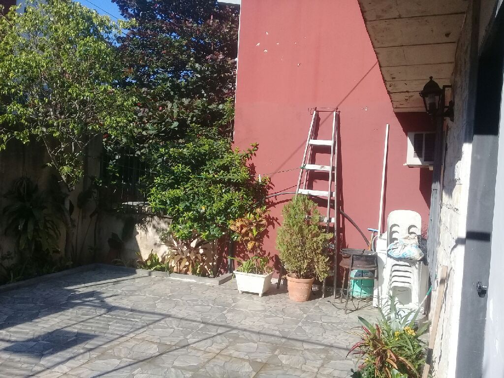 Vendo casa en inmejorable zona comercial!! — foto 2