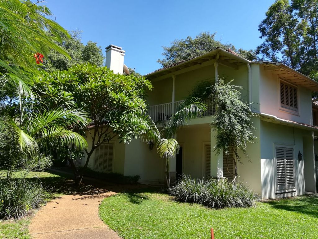 Amplia Residencia de 4 Suites Zona Embajada Americana - Bernaridino Caballero — foto 2
