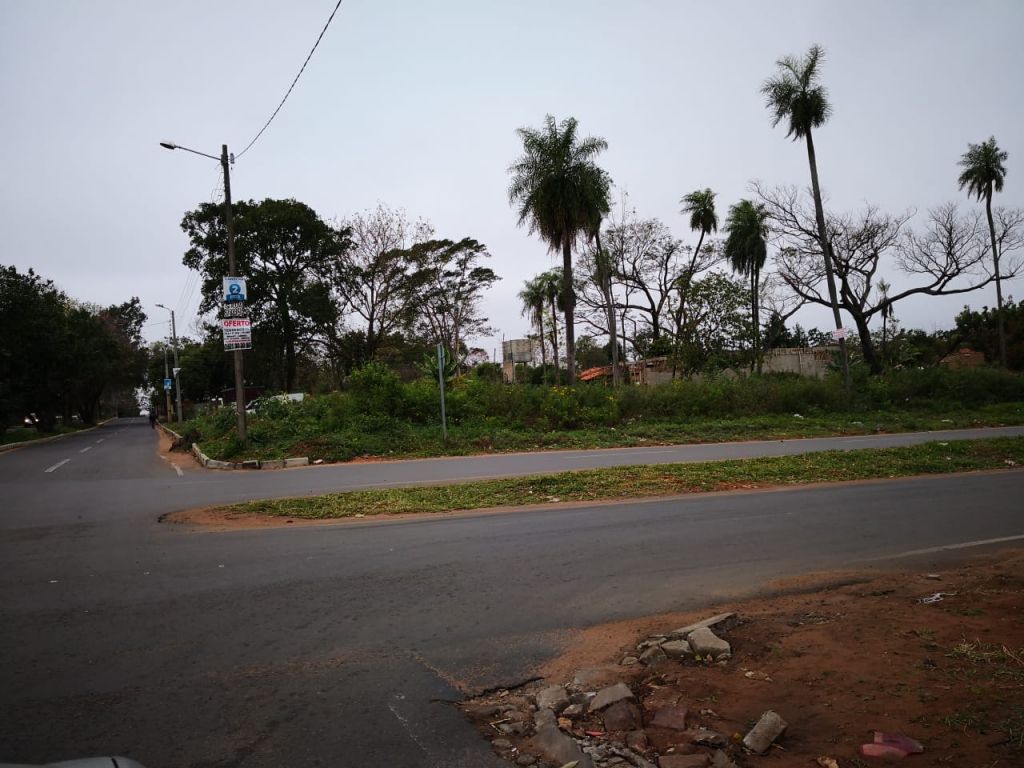 Vendo en Zona Palacio de Justicia esquina sobre M. Bertoni y Prof. Curiel — foto 3