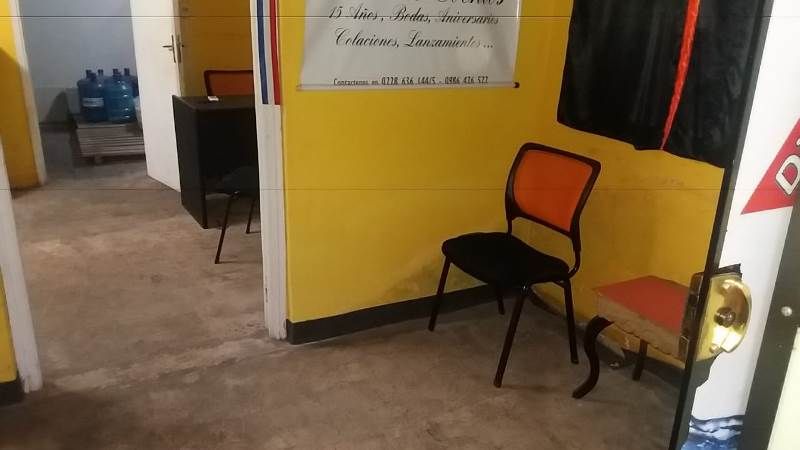 INMUEBLE CON DEPOSITO Y OFICINAS EN CAPIATÁ — foto 2