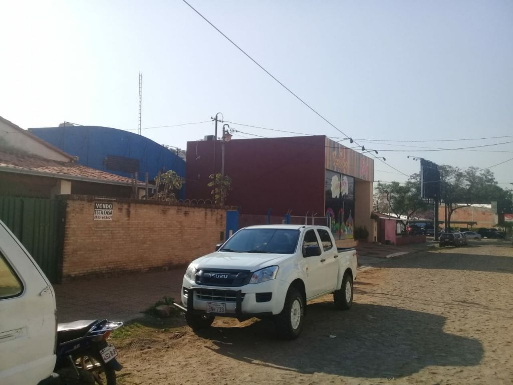 VENDO HERMOSA CASA ZONA MCAL LOPEZ — foto 2