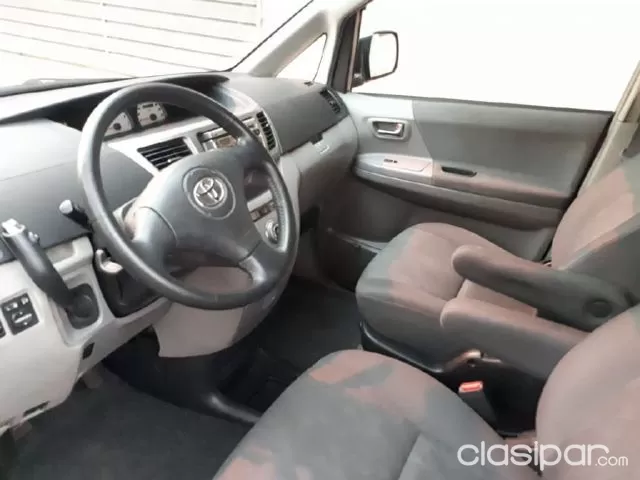 Toyota Noah 2004 - foto 8