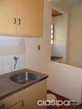 VENDO DEPARTAMENTO DE DOS AMBIENTES A MEDIA CUADRA DE AV GRAL SANTOS — foto 3