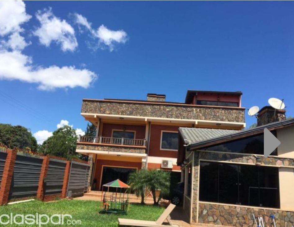 RESIDENCIA EN BARRIO SAN ISIDRO — foto 2
