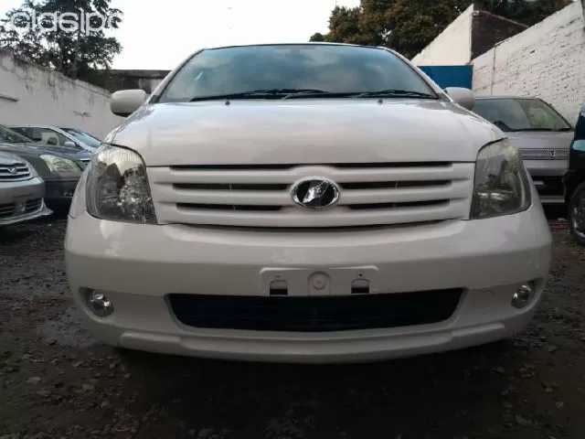 Toyota Ist 2007 - foto 8