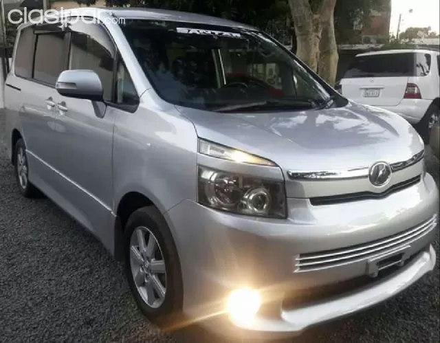 Toyota Voxy 2008 — foto 5