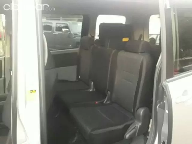 Toyota Noah 2008 — foto 4