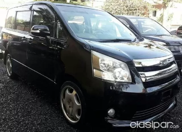 Toyota Noah 2008 - foto 8