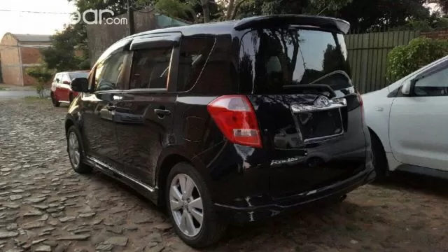 Toyota Ractis 2006 — foto 6
