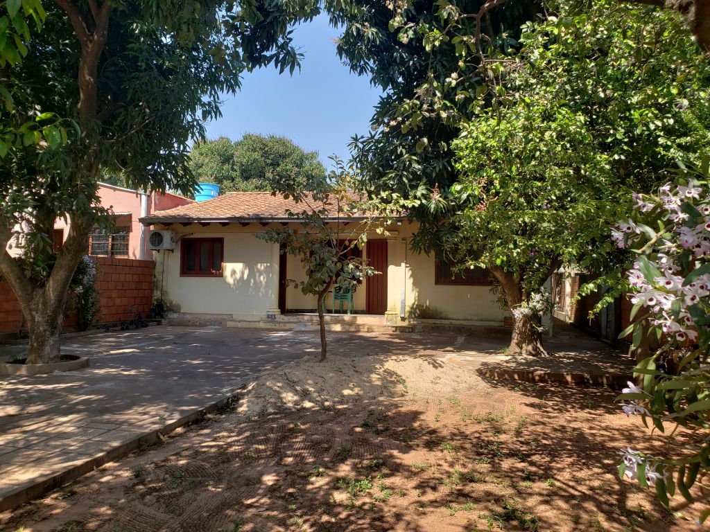 VENDO CASA EN SAN LORENZO ZONA SAN ISIDRO — foto 2