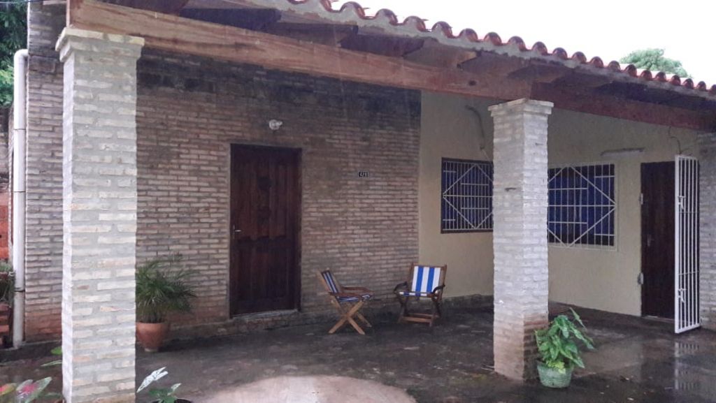 VENDO CASA EN ESQUINA FNDO. DE LA MORA, ZONA NORTE - BO. DOMINGO SAVIO — foto 2