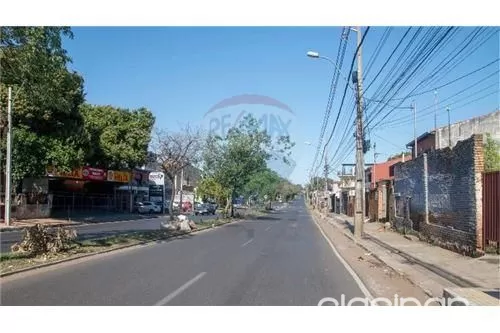 Venta de casa en el Barrio Pinozá - Asunción — foto 2