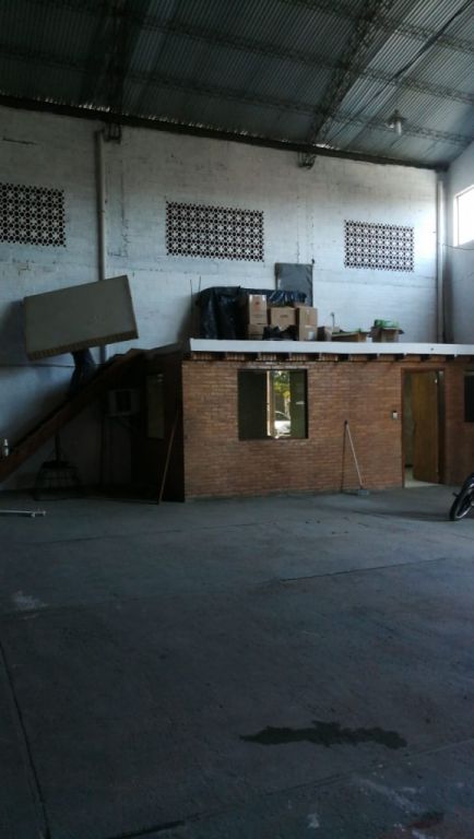 ALQUILO AMPLIO TINGLADO DE 600 M2, A METROS DE MADAME LYNCH. — foto 3