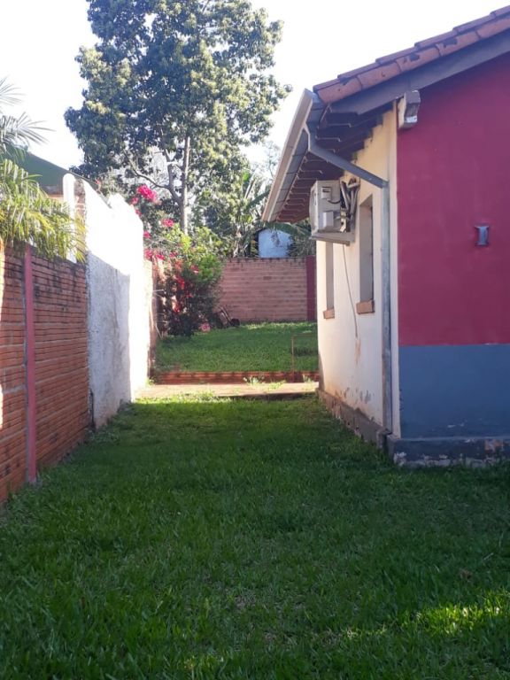 Vendo hermosa casa en barrio san Isidro, Itapua, Encarnación! — foto 3
