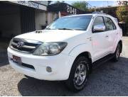 UNICA TOYOTA FORTUNER-DE TOYOTOSHI FULL EQUIPO - DIESEL AT 4X4 - TR CON AUGUSTO 0972120735