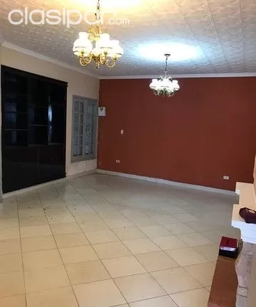 VENDO RESIDENCIA EN FERNANDO DE LA MORA ZONA SUR — foto 3