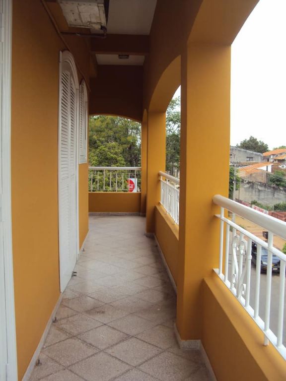 VENDO Edificio de 2 pisos con 3 dptos — foto 2