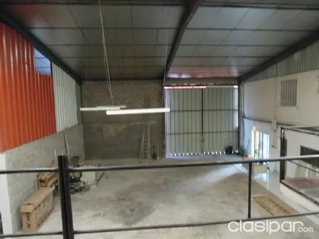 PROYECTO, DIRECCION Y CONSTRUCCION DE TINGLADOS CON CONTENEDORES. — foto 2