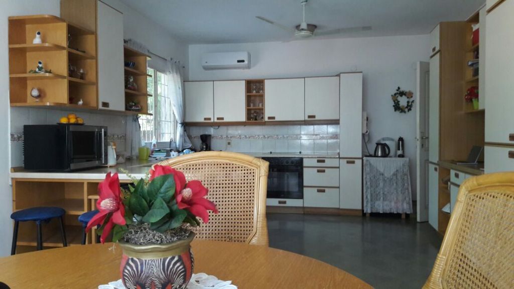 VENDO HERMOSA CASA QUINTA CON PISCINA Y QUINCHO — foto 3