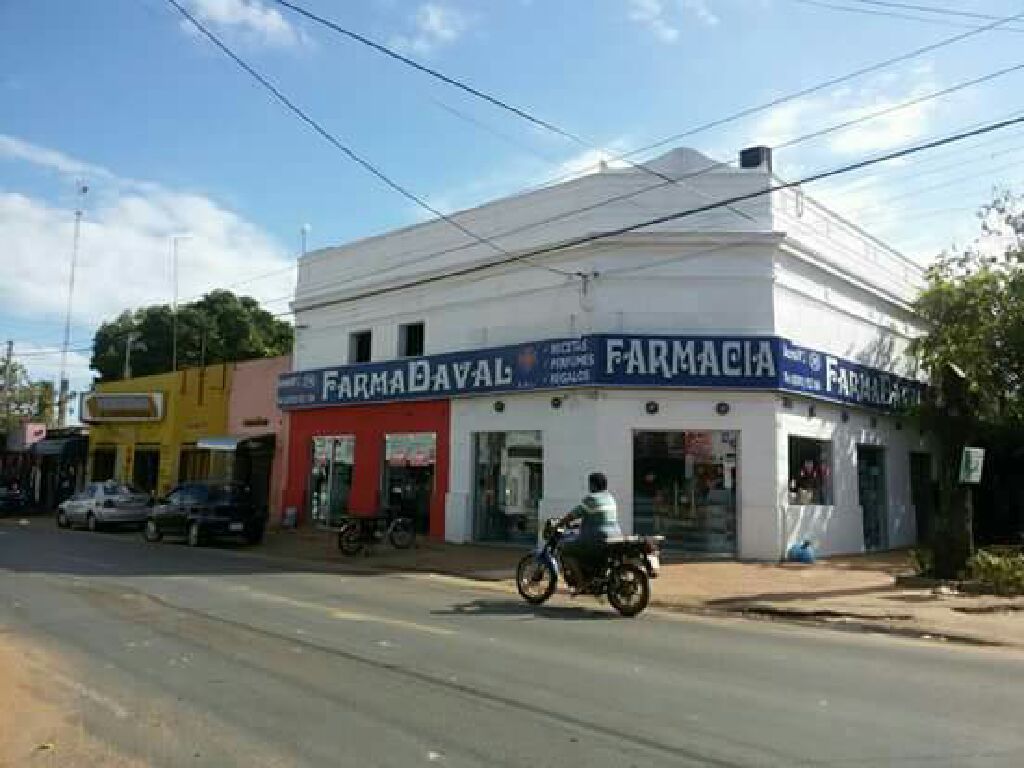 Propiedad con 13 salones comerciales — foto 2