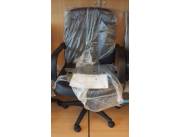 SILLA GIRATORIA CON APOYA BRAZOS CON RUEDITAS !! NUEVOS CON GARANTÍA !! DELIVERY SIN COSTO