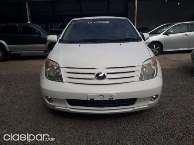 Vendo Toyota Ist Color Blanco Ano 2005 Motor 1500cc Recien