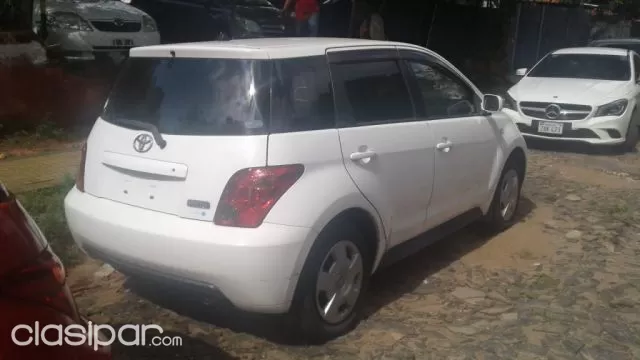 Toyota Ist 2003 - foto 2