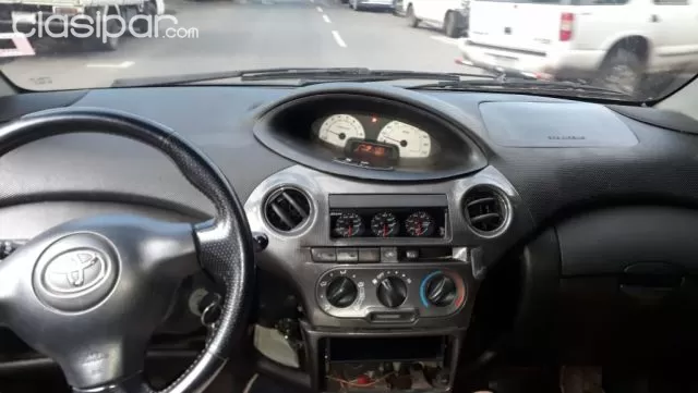 Toyota Vitz 2004 — foto 3