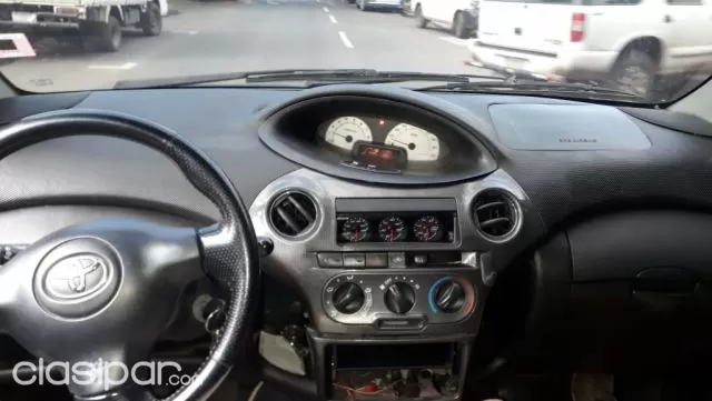 Toyota Vitz 2004 — foto 4