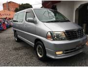 VENDO TOYOTA GRAND HIACE- REC IMPORT - PARA 8 PASAJEROS-DIESEL 3.0 - AÑO 2000 - TR AUGUSTO