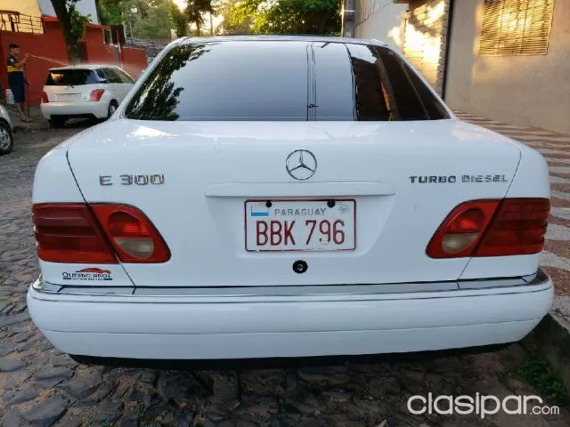 Mercedes-Benz E350 1999 — foto 3