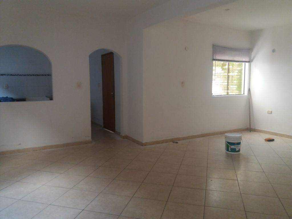 Alquilo hermoso duplex en Sajonia, a cuadras del palacio de Justicia — foto 3