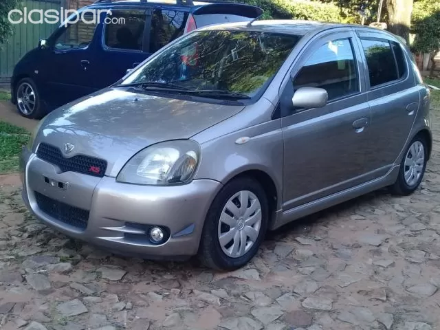 Toyota Vitz 2002 — foto 4